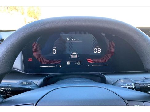 Used 2025 Kia K4 LX image 19