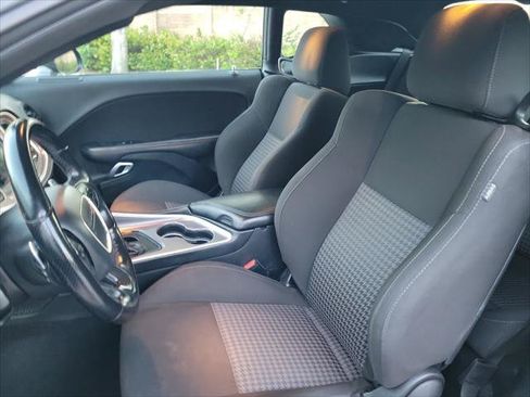 Used 2022 Dodge Challenger GT AWD/4WD image 18