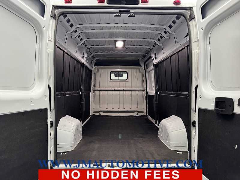 Used 2025 RAM ProMaster 2500 w/ Convenience Group FWD image 13