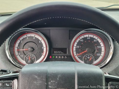 Used 2019 Dodge Grand Caravan SXT image 14