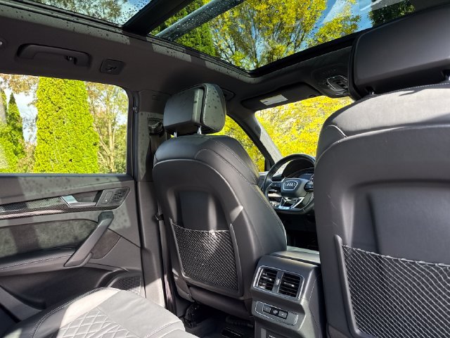 Used 2019 Audi SQ5 Premium Plus w/ Premium Plus Package AWD/4WD image 24