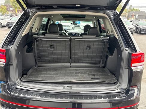 Used 2022 Volkswagen Atlas SEL R-Line AWD/4WD image 8
