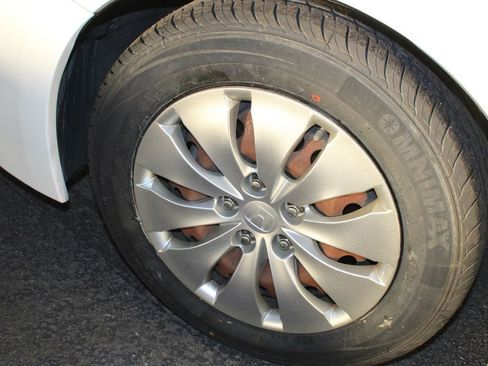 Used 2012 Honda Accord LX image 52
