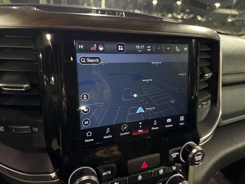 Used 2022 RAM 1500 Laramie image 15