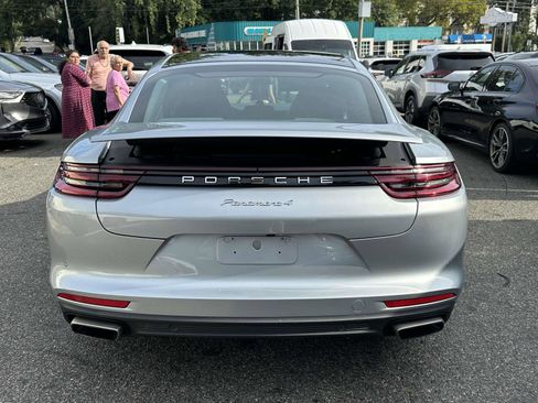 Used 2020 Porsche Panamera image 3