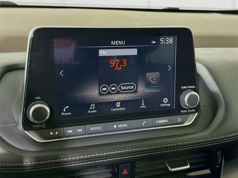 Used 2023 Nissan Rogue SV image 7