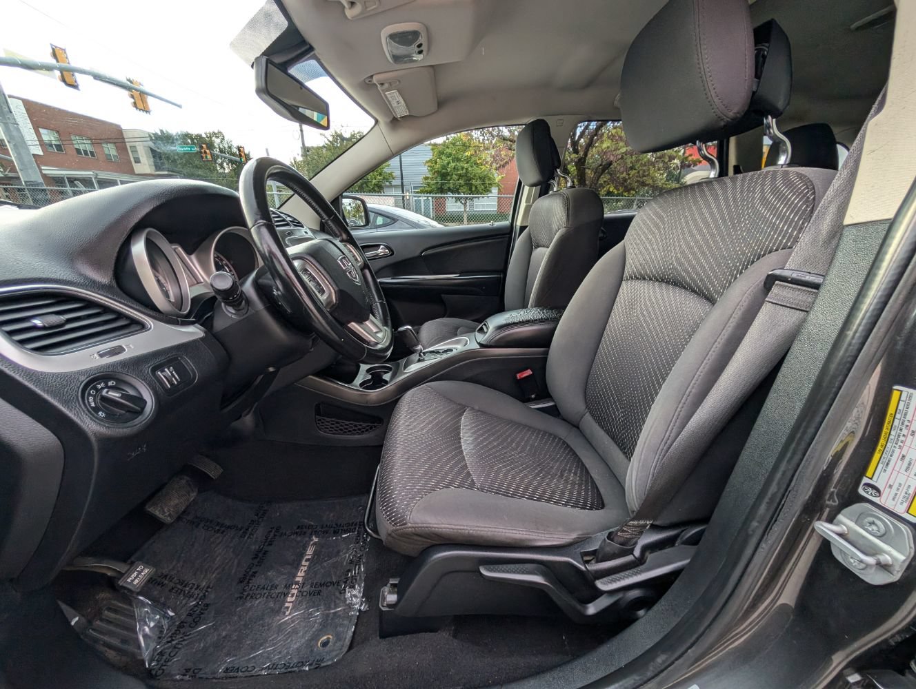 Used 2016 Dodge Journey SE w/ Flexible Seating Group FWD image 16