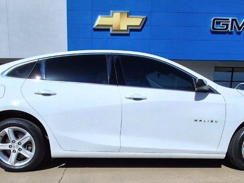 Used 2020 Chevrolet Malibu LS w/ Driver Confidence Package II FWD image 1