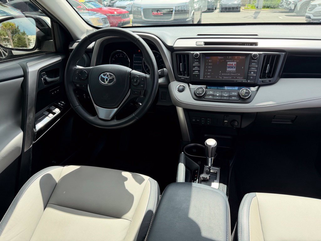 Used 2017 Toyota RAV4 Limited FWD image 22