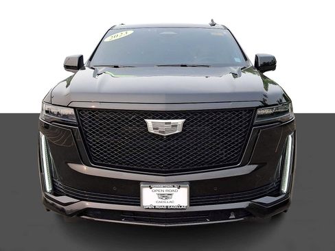 Certified 2023 Cadillac Escalade Sport Platinum w/ LPO, ONYX Package AWD/4WD image 2