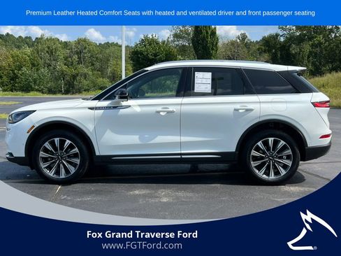 Used 2022 Lincoln Corsair Reserve w/ Equipment Group 201A AWD/4WD image 41