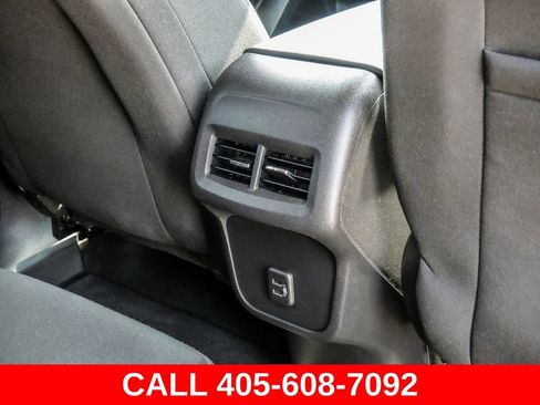 Used 2023 Chevrolet Equinox LT w/ Driver Convenience Package FWD image 22