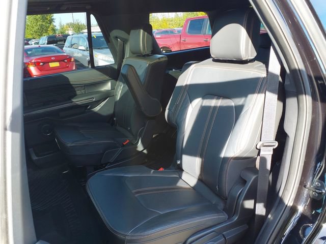 Used 2022 Ford Expedition Platinum AWD/4WD image 22