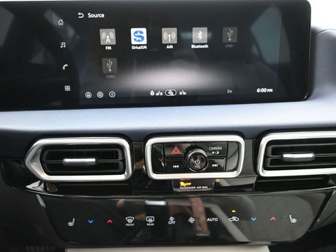 New 2026 Nissan Sentra SL w/ Floor Mat Package FWD image 16