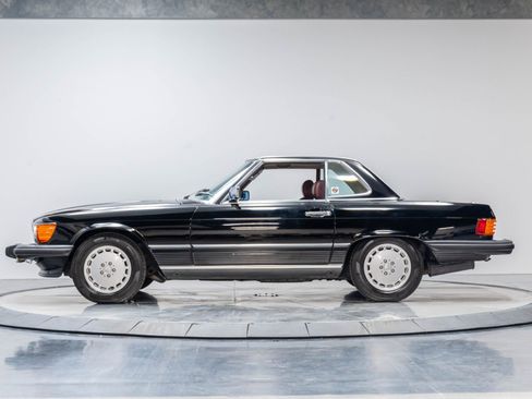 Used 1989 Mercedes-Benz 560 SL image 27