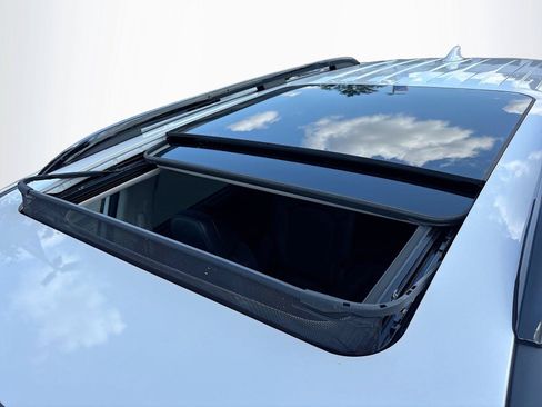 Certified 2024 Honda Pilot Touring image 27