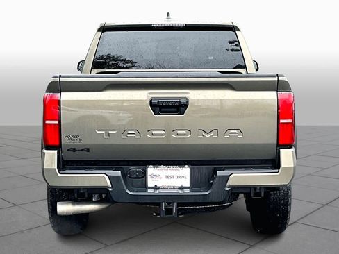 Certified 2025 Toyota Tacoma TRD Off-Road image 5