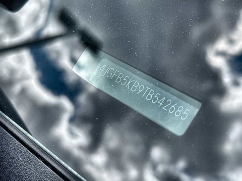 Certified 2026 Mercedes-Benz GLE 450 4MATIC image 25