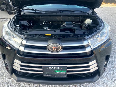 Used 2018 Toyota Highlander XLE w/ Protection Package #3 AWD/4WD image 19