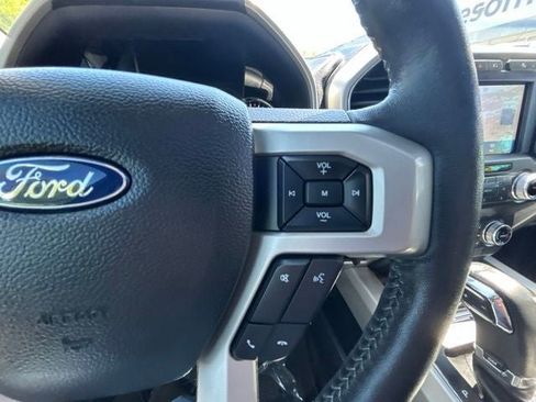 Used 2019 Ford F150 Lariat w/ Equipment Group 502A Luxury AWD/4WD image 19