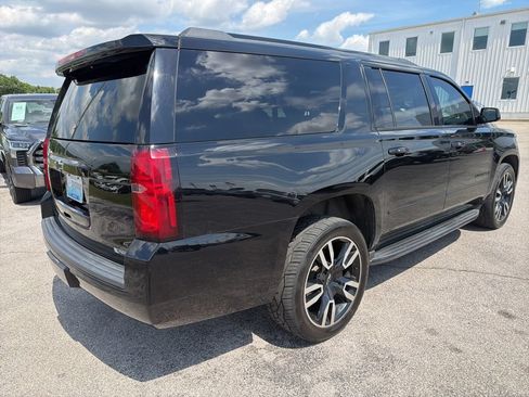 Used 2018 Chevrolet Suburban Premier AWD/4WD image 3