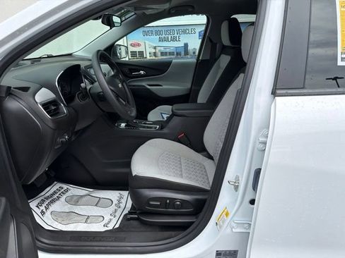 Used 2024 Chevrolet Equinox LS w/ LS Convenience Package AWD/4WD image 8