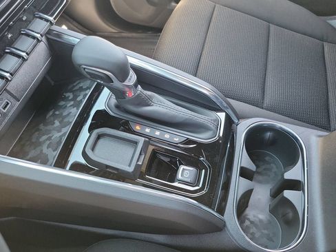 New 2026 GMC Canyon Elevation RWD image 17