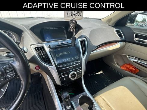 Used 2018 Acura TLX FWD image 14
