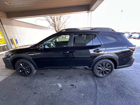 Certified 2025 Subaru Outback Onyx Edition image 6