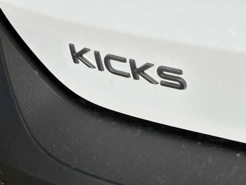 New 2026 Nissan Kicks S image 8