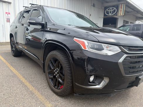 Used 2020 Chevrolet Traverse Premier w/ Redline Edition AWD/4WD image 1