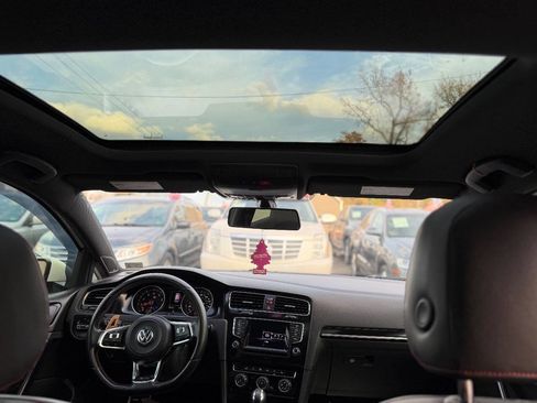 Used 2015 Volkswagen GTI SE w/ Lighting Package (SEL) image 12