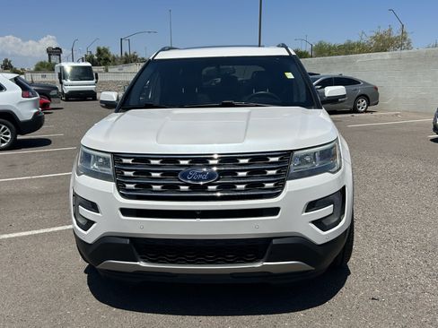 Used 2017 Ford Explorer Limited FWD image 8
