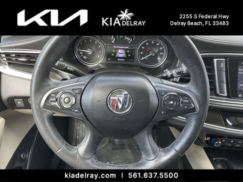 Used 2021 Buick Enclave Essence FWD image 28