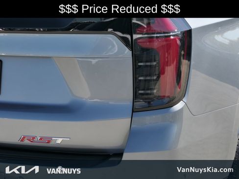 Used 2025 Chevrolet Tahoe RST image 4