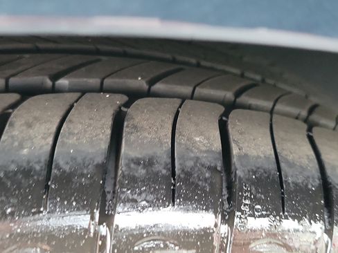 Certified 2025 Genesis G70 2.5T image 25