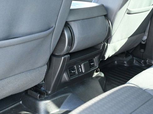 Used 2023 GMC Sierra 1500 Elevation image 17