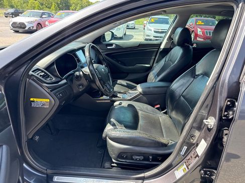 Used 2014 Kia Cadenza Premium w/ Luxury Package FWD image 12
