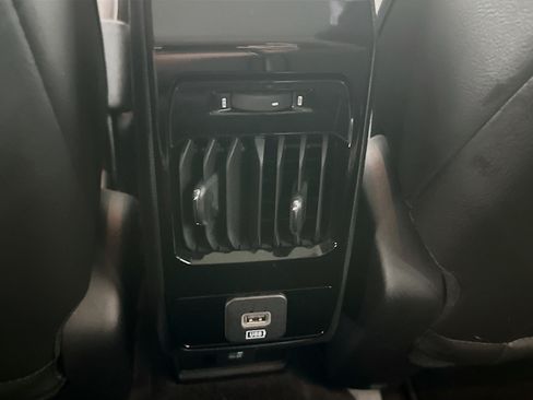 Used 2022 Jeep Compass Limited w/ Sun and Sound Group AWD/4WD image 27