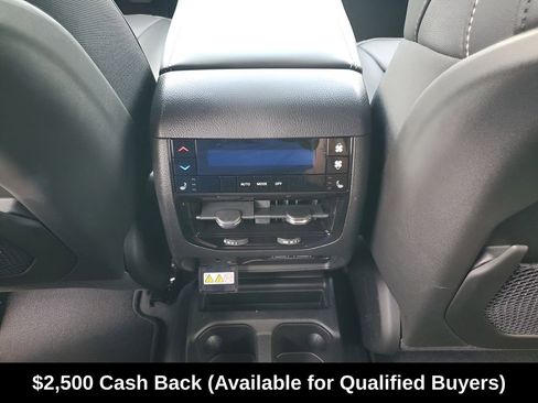 New 2025 Jeep Grand Cherokee L Limited w/ Luxury Tech Group II RWD image 35