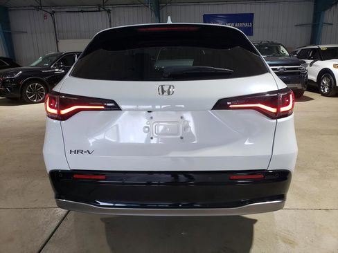 Used 2025 Honda HR-V EX-L image 4