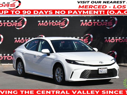 Used 2025 Toyota Camry LE FWD image 1