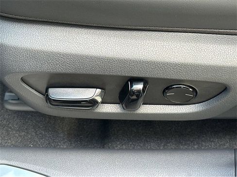 New 2026 Lexus RX 450h AWD image 25