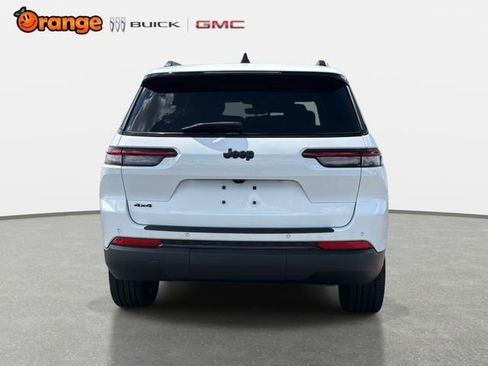 Used 2025 Jeep Grand Cherokee L Altitude image 4