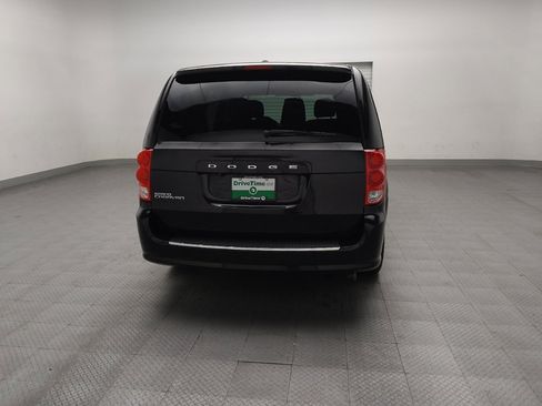 Used 2018 Dodge Grand Caravan SE w/ UConnect Hands-Free Group image 7