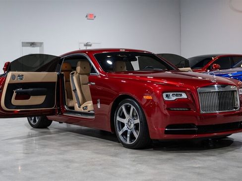 Used 2019 Rolls-Royce Wraith RWD image 16