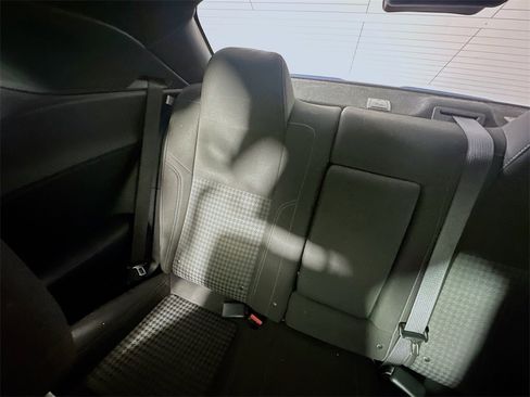 Used 2021 Dodge Challenger SXT image 12