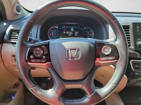 Used 2021 Honda Pilot Touring image 17
