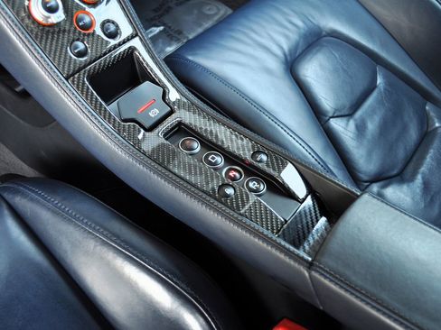 Used 2012 McLaren MP4-12C Coupe RWD image 38