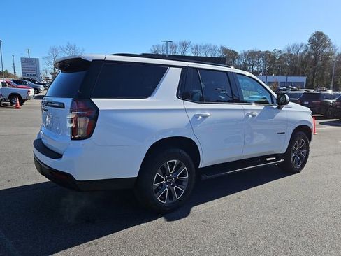 Used 2024 Chevrolet Tahoe Z71 w/ Luxury Package image 9